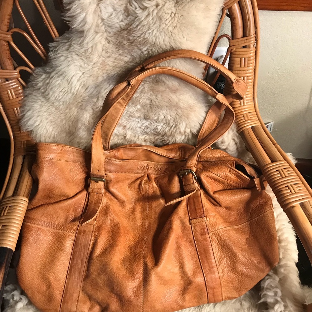 Day & mood leather satchel